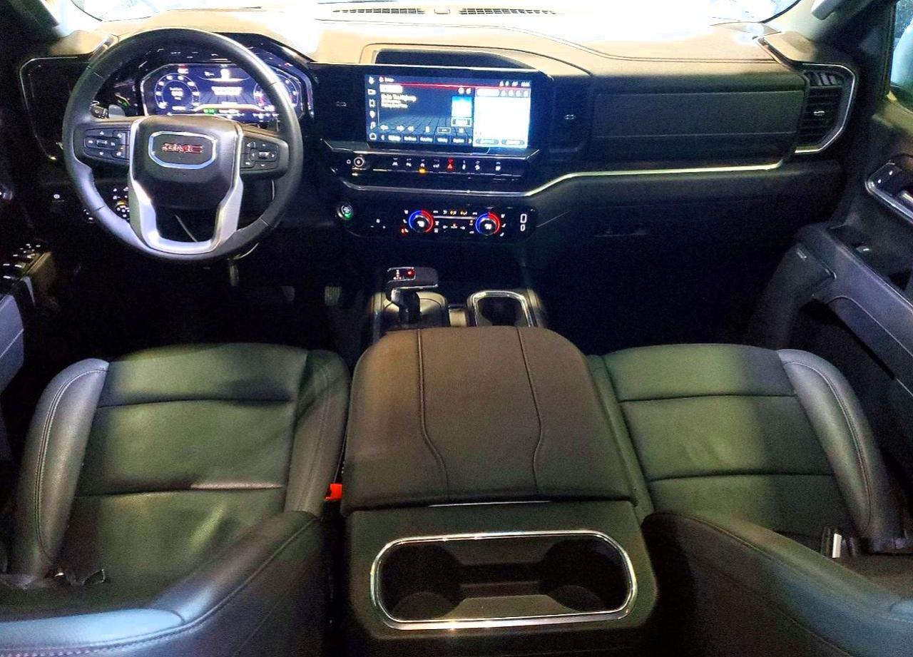 2025 GMC Sierra K1500 SLT