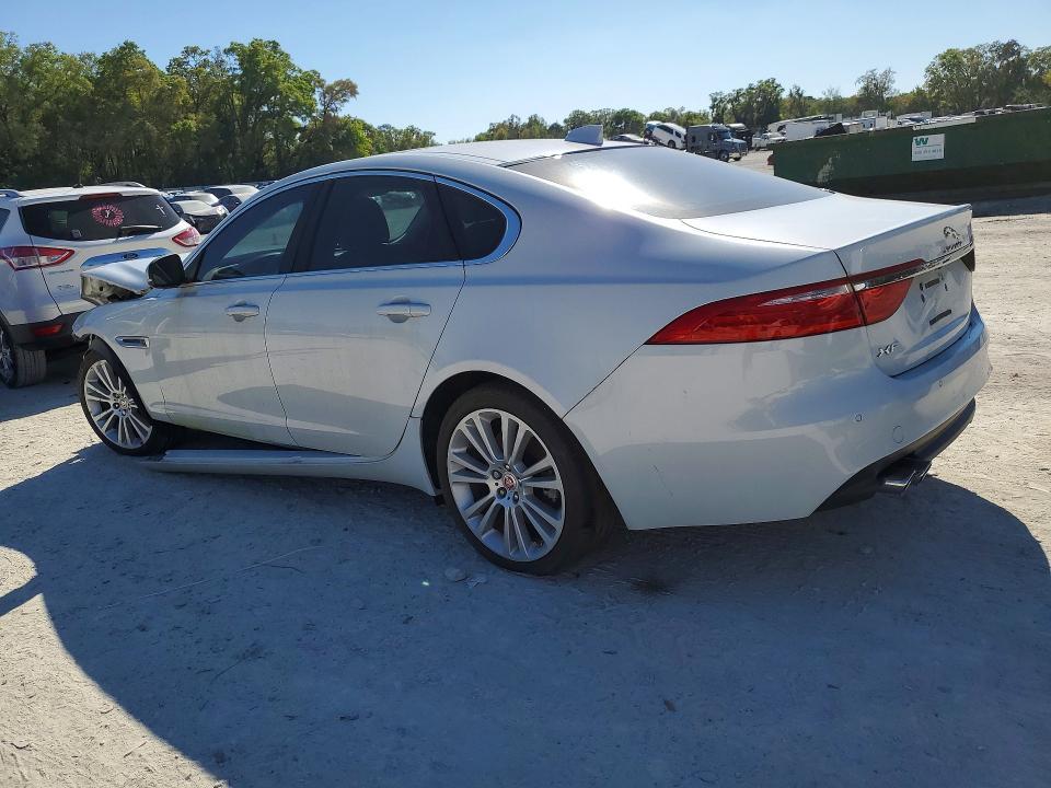 2017 Jaguar Xf Prestige