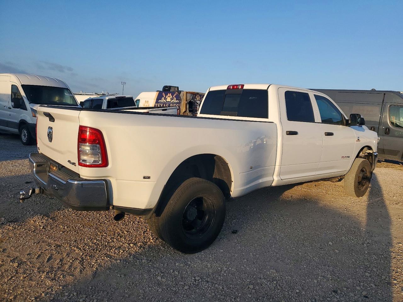 2020 Dodge RAM 3500 Tradesman 4WD 6.7L 6C Tdsl