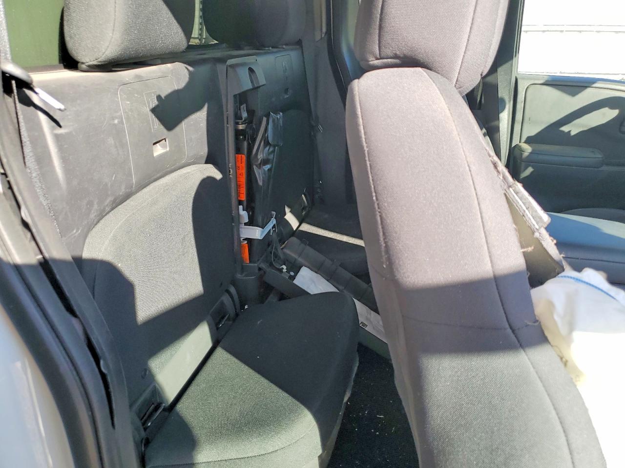 2023 Nissan Frontier S