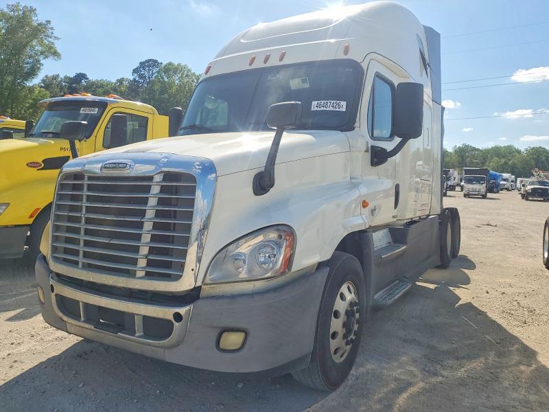 2016 Freigliner 2016 Freightliner Cascadia 125 Semi Truck