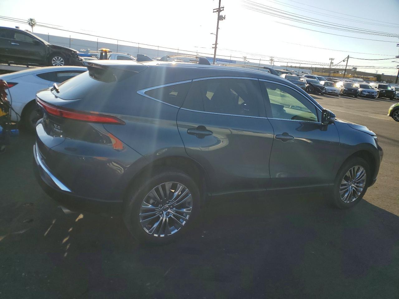 2022 Toyota Venza xle