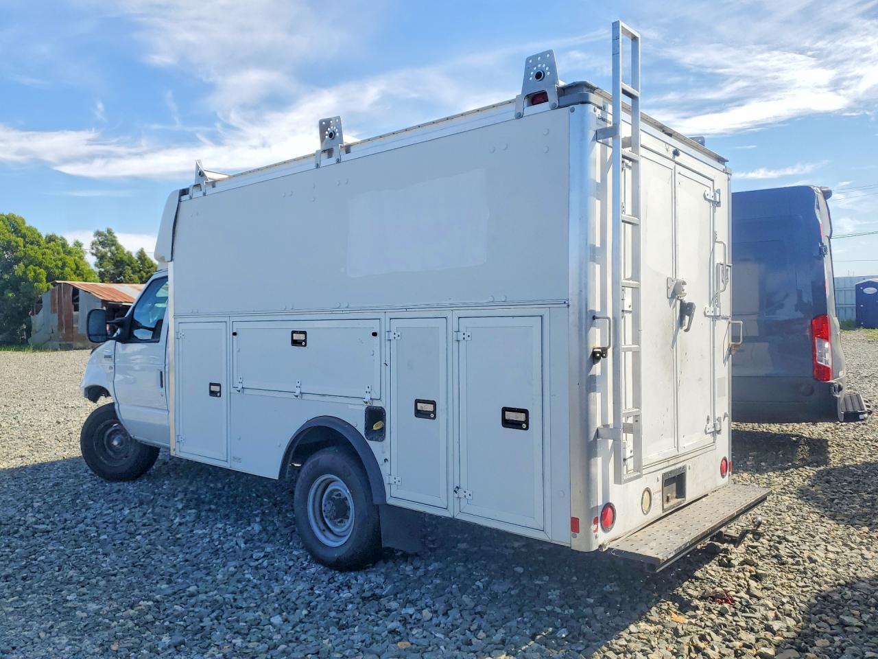 2014 Ford E350 Utility / Service Truck