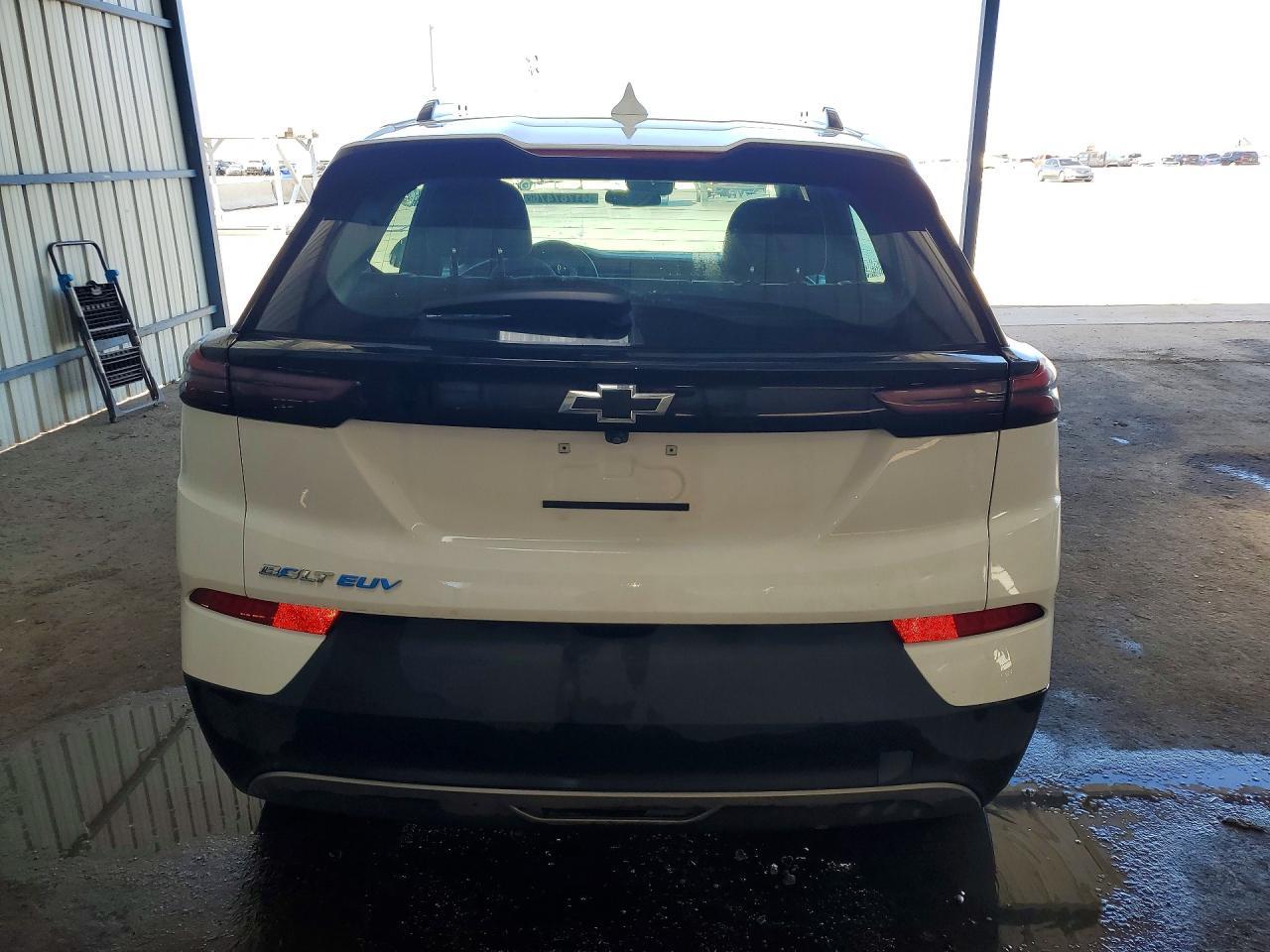 2023 Chevrolet Bolt euv lt