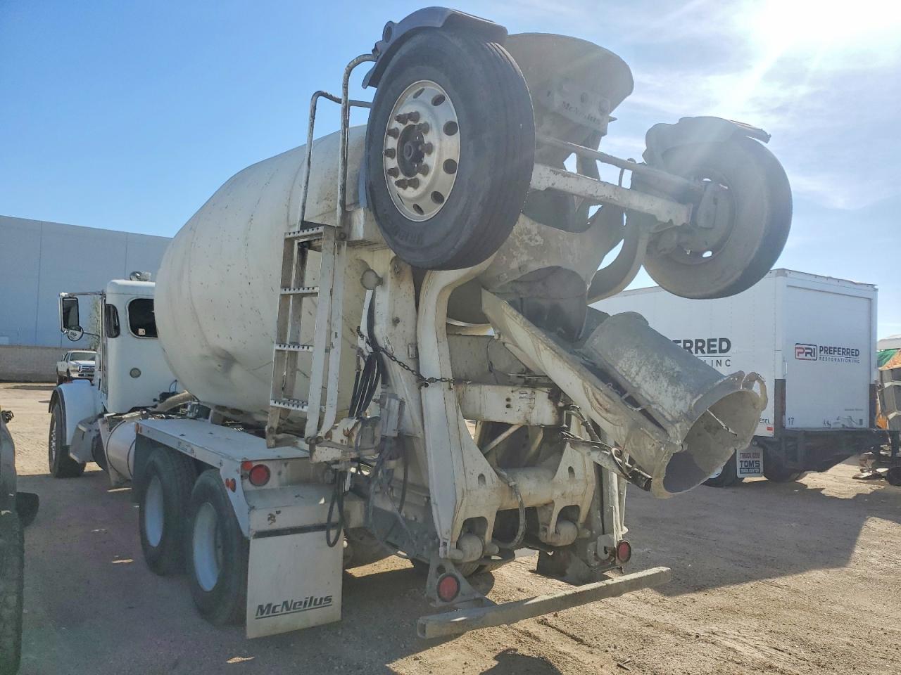 2015 Peterbilt 365 Ready MIX Truck