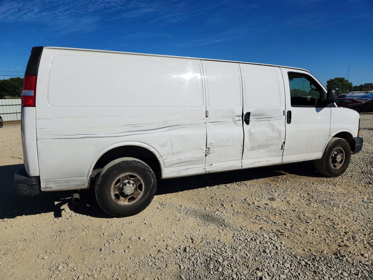 2014 Chevrolet Express 2500 Cargo Delivery Van