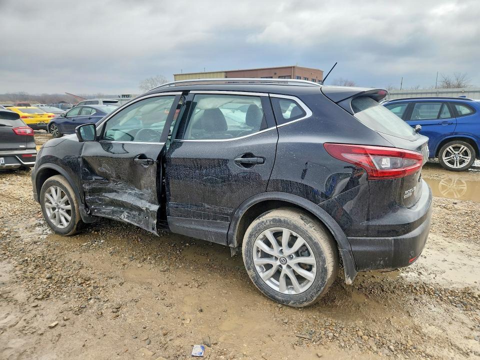 2022 Nissan Rogue Sport sv