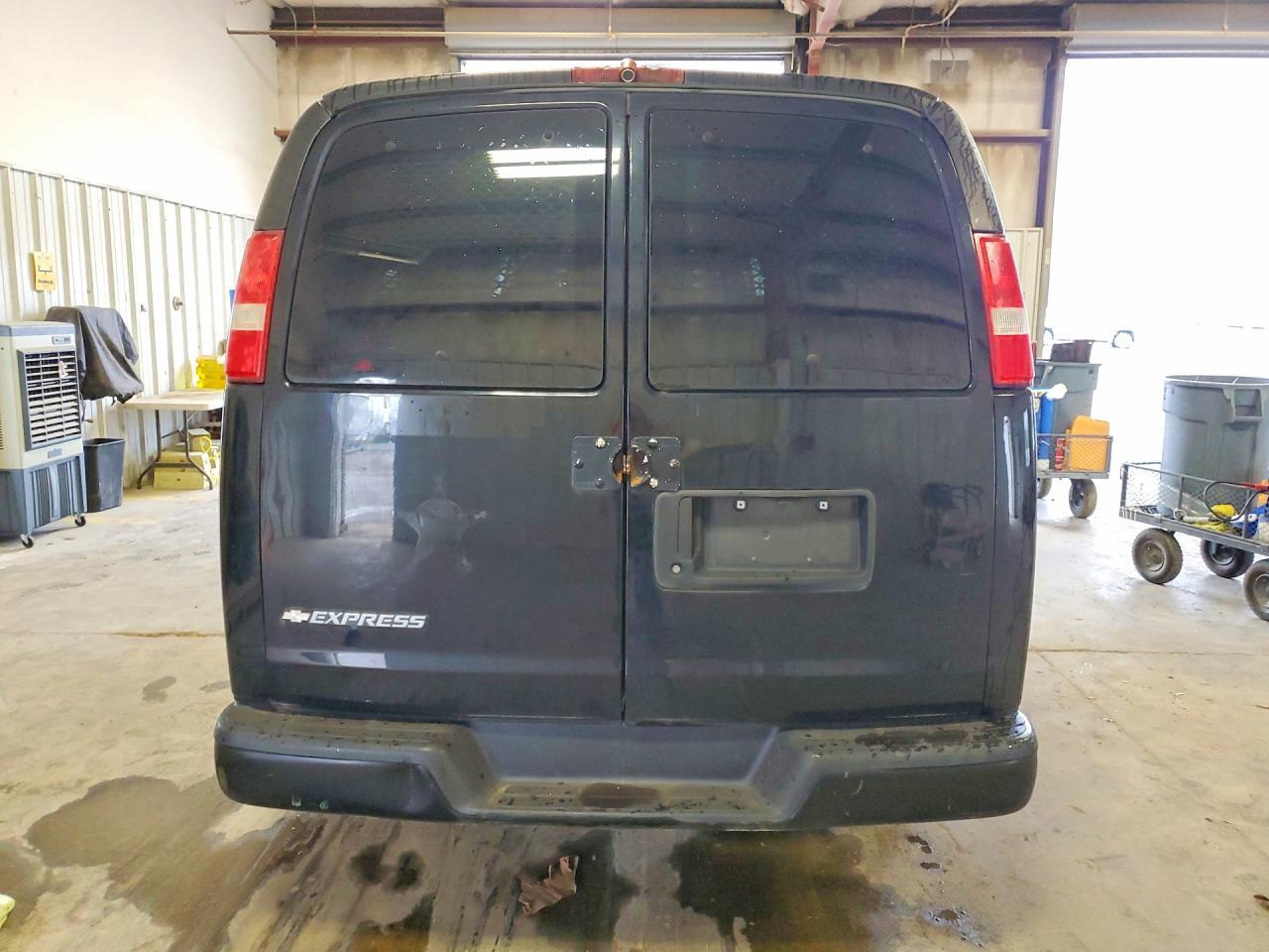 2017 Chevrolet Express G3500 LS