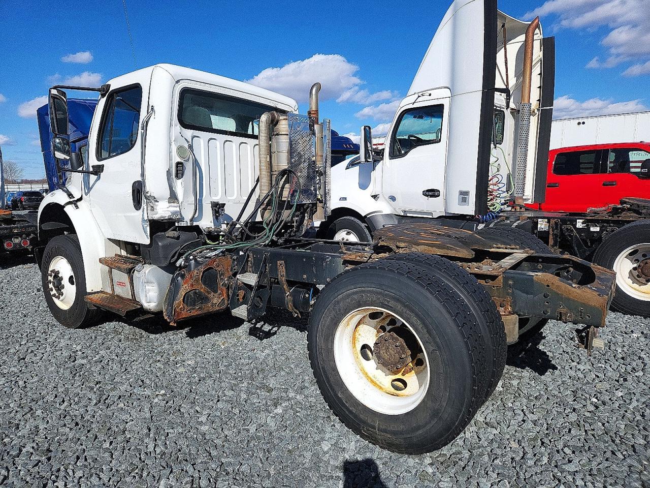 2016 Freightliner Business Class M2 Semi Truck