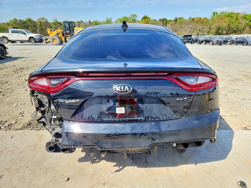 2018 KIA Stinger GT1