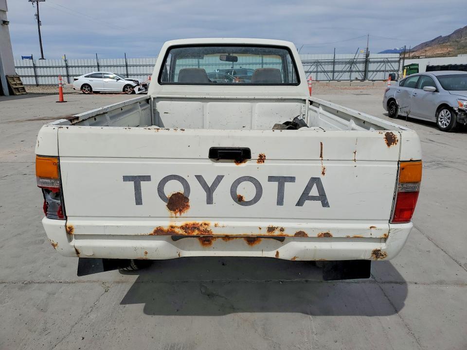 1986 Toyota Pickup Base