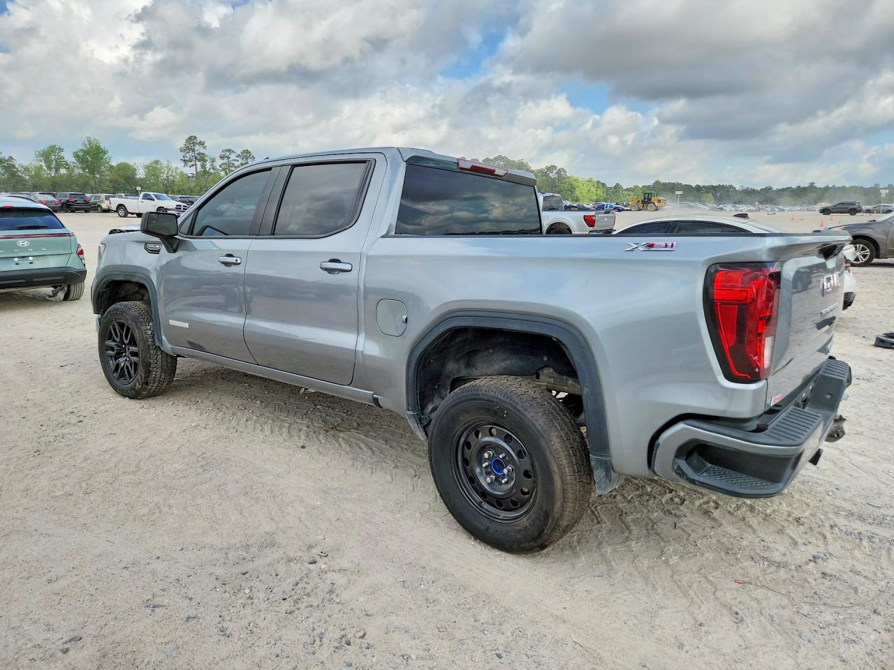 2023 GMC Sierra K1500 Elevation