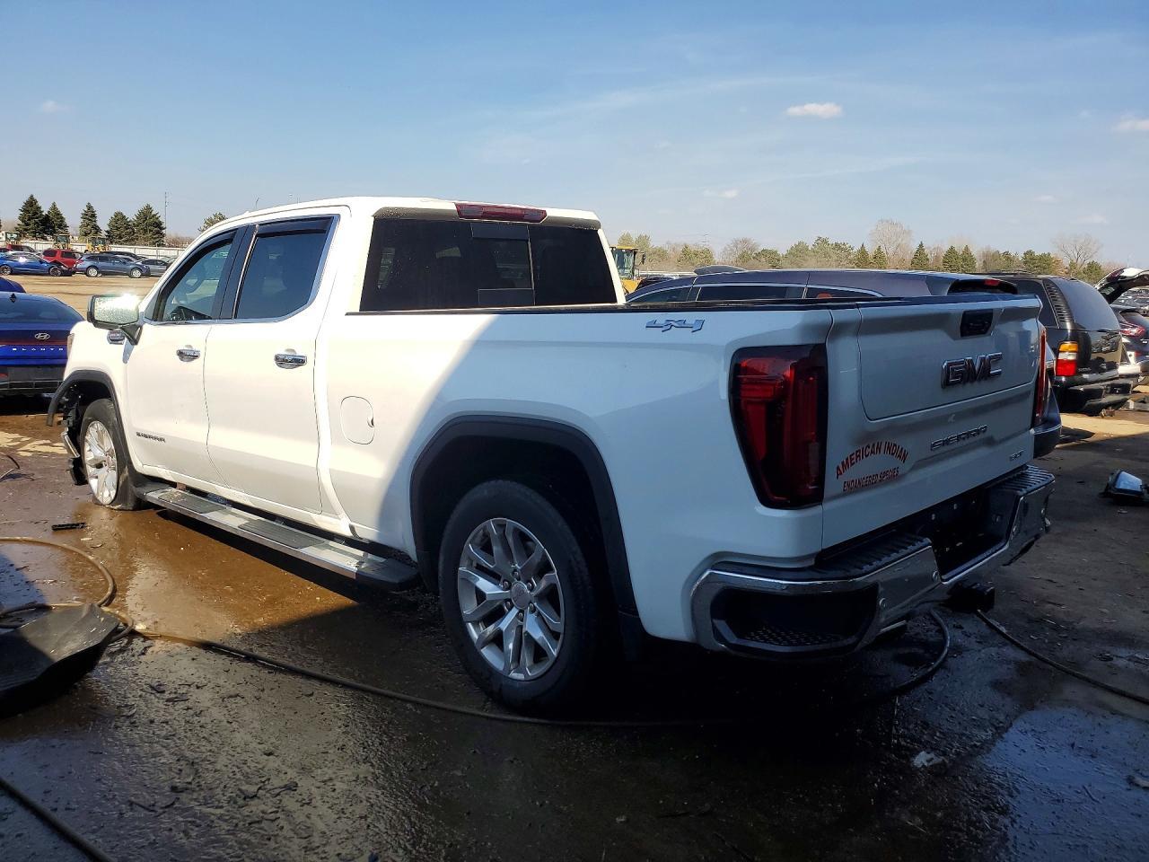 2020 GMC Sierra K1500 SLT