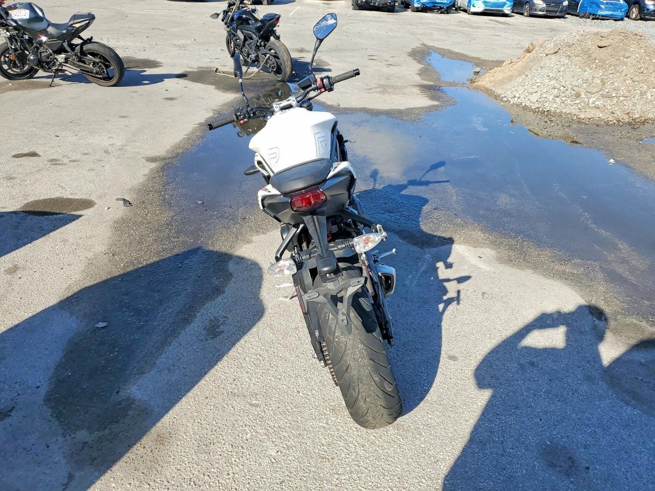 2024 Triumph Street Triple 765 R