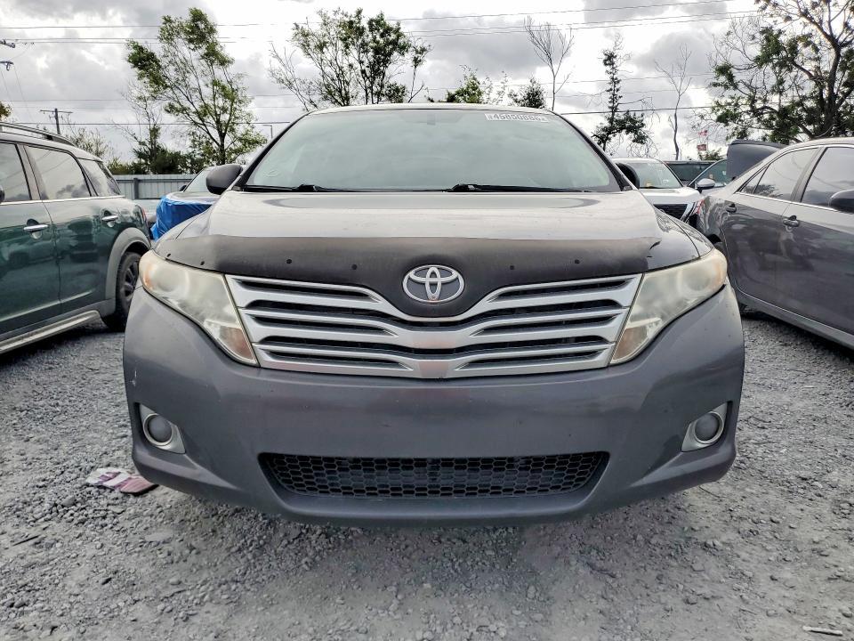 2011 Toyota Venza awd V6