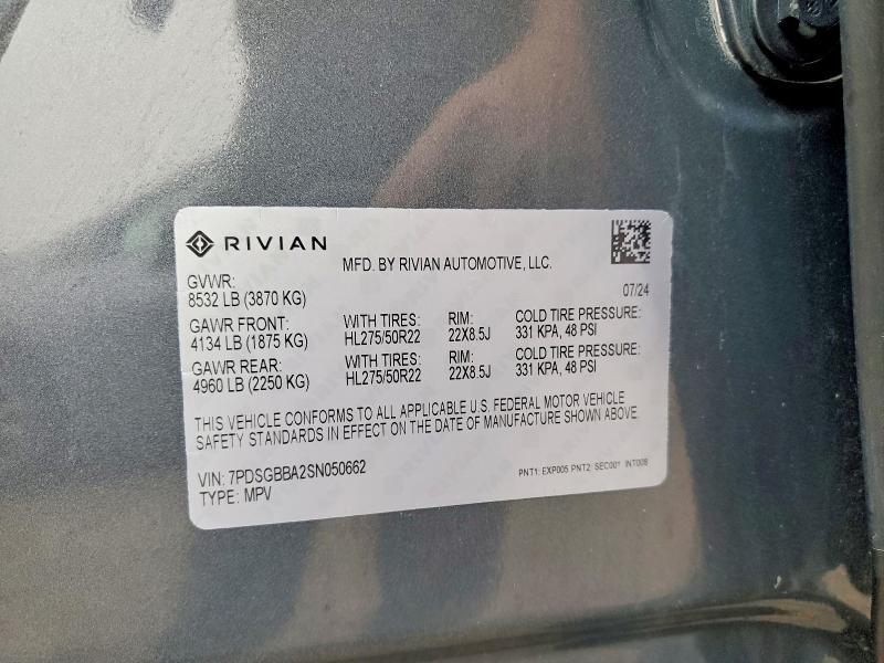2025 Rivian R1S Adventure