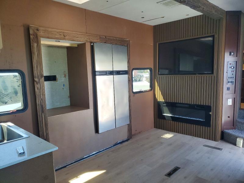 2015 Heartland Rv 2015 Heartland Road Warrior Camper