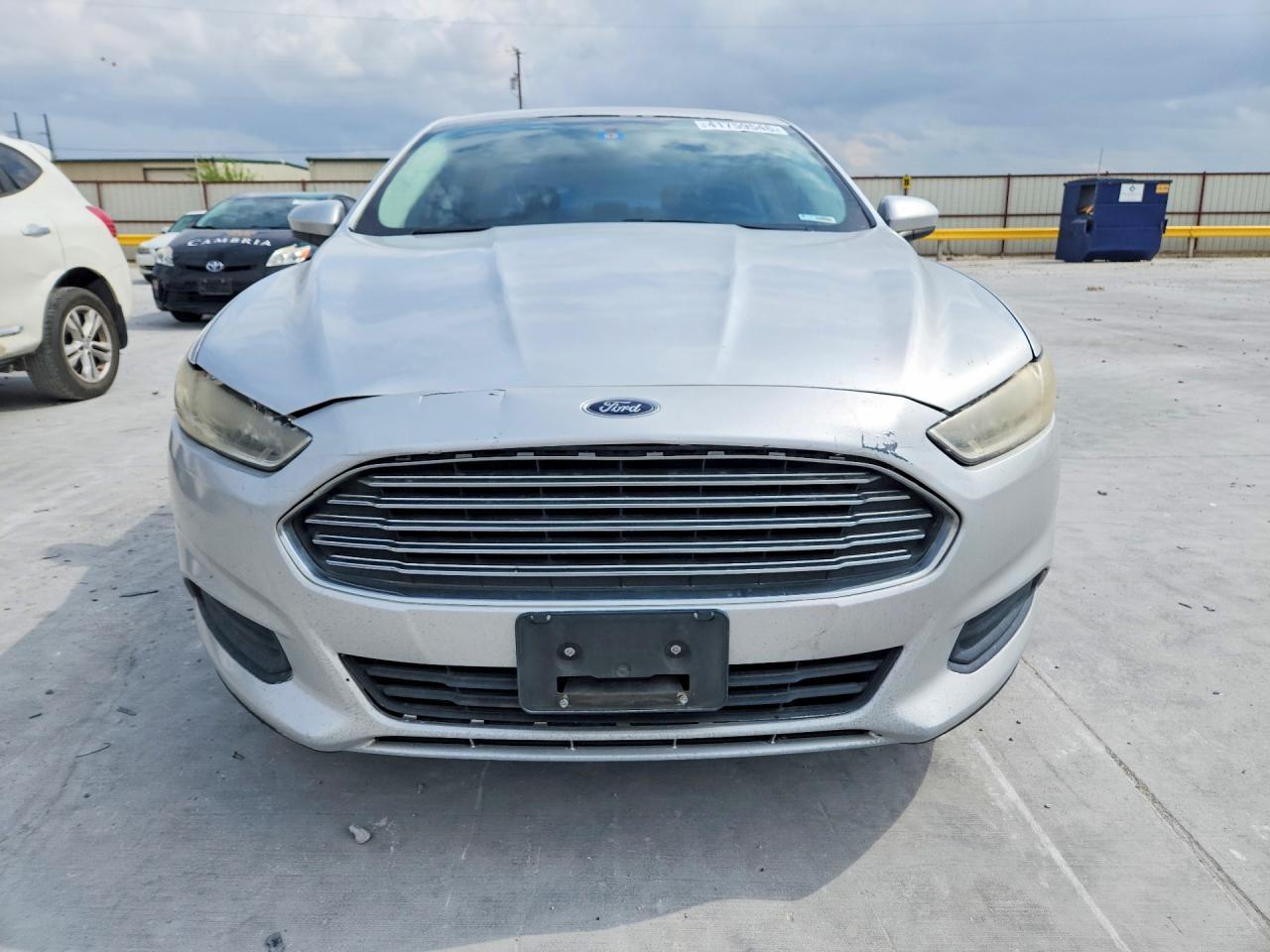 2013 Ford Fusion s