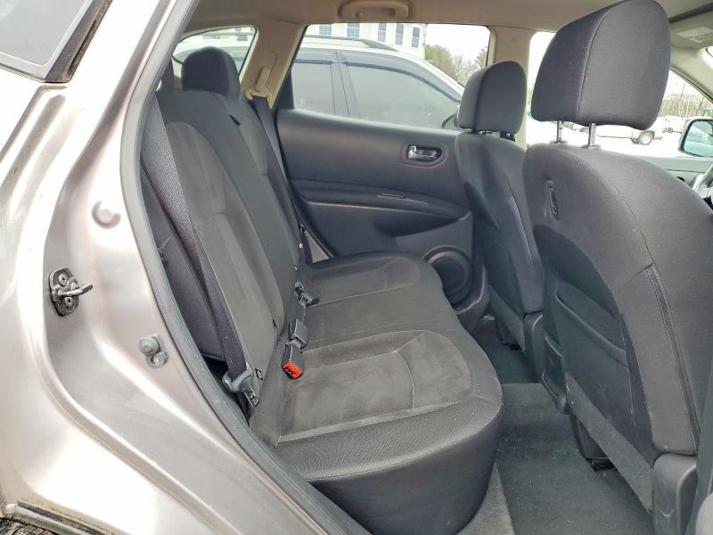2010 Nissan Rogue s