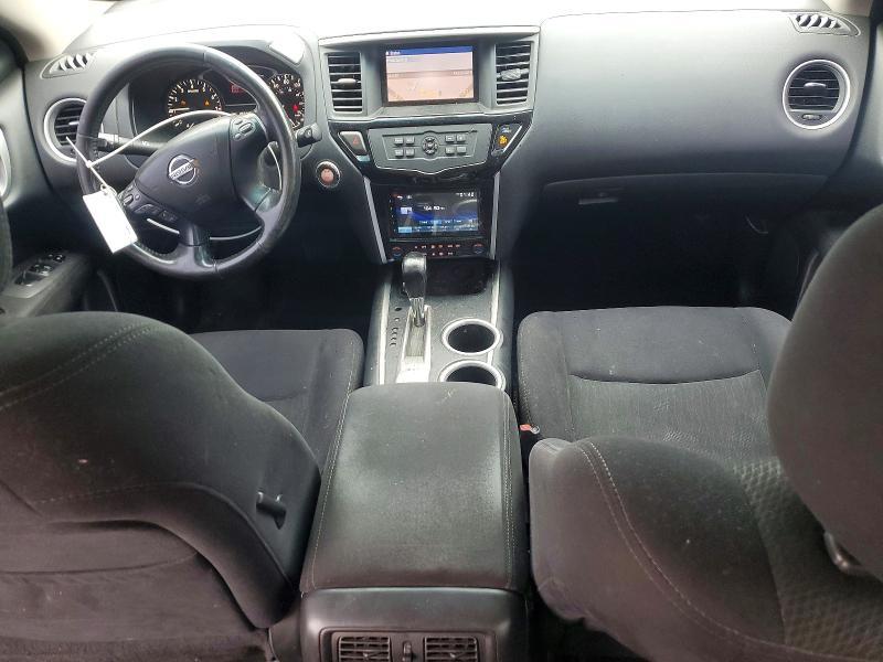 2015 Nissan Pathfinder sv