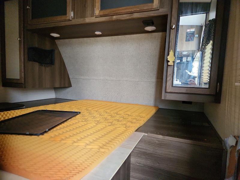 2018 Keystone 285BHSL-Camper