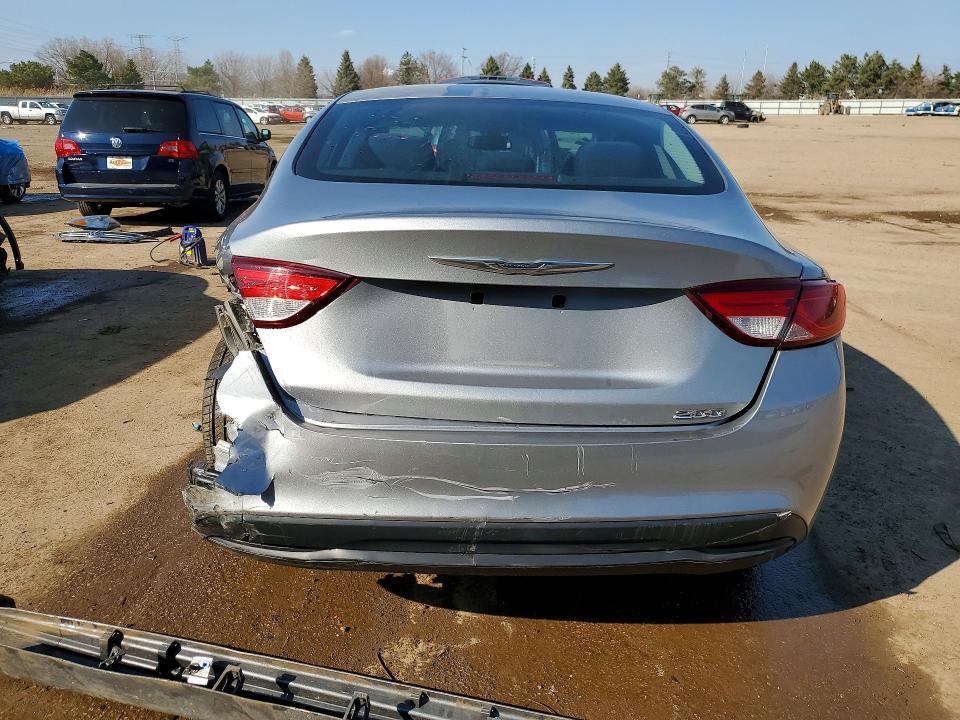 2016 Chrysler 200 lx