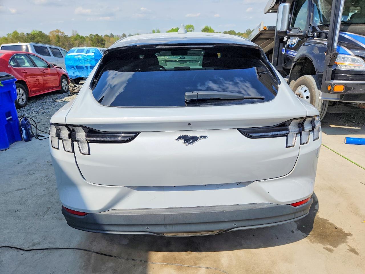 2022 Ford Mustang Mach-e Select