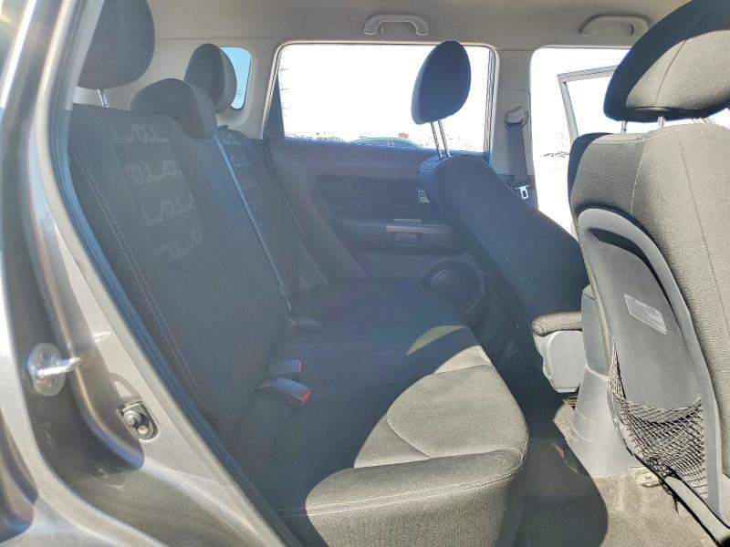 2013 KIA Soul +