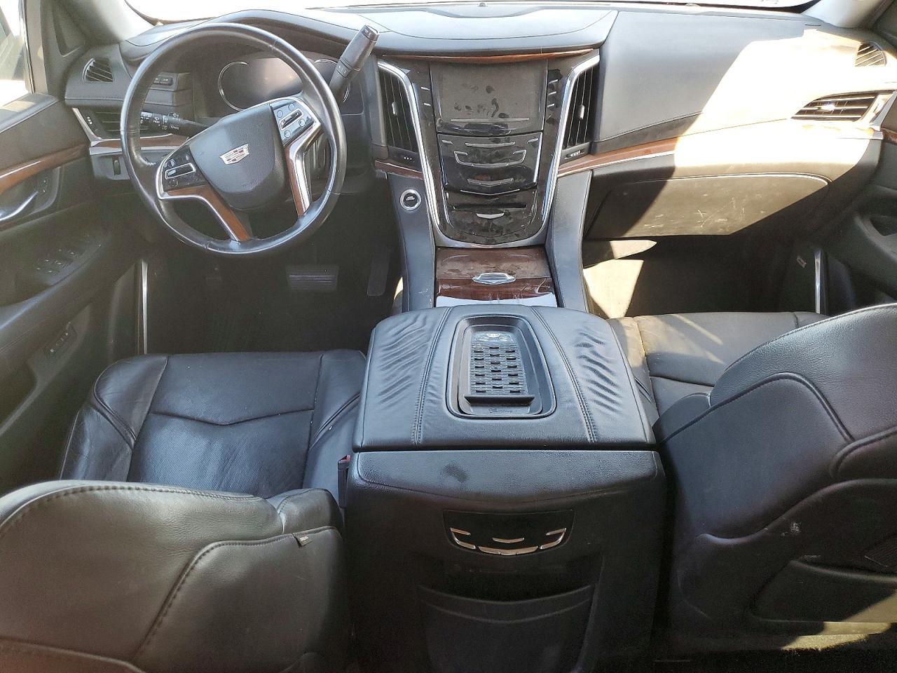 2016 Cadillac Escalade Luxury