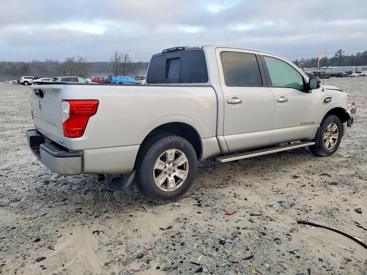 2017 Nissan Titan SV