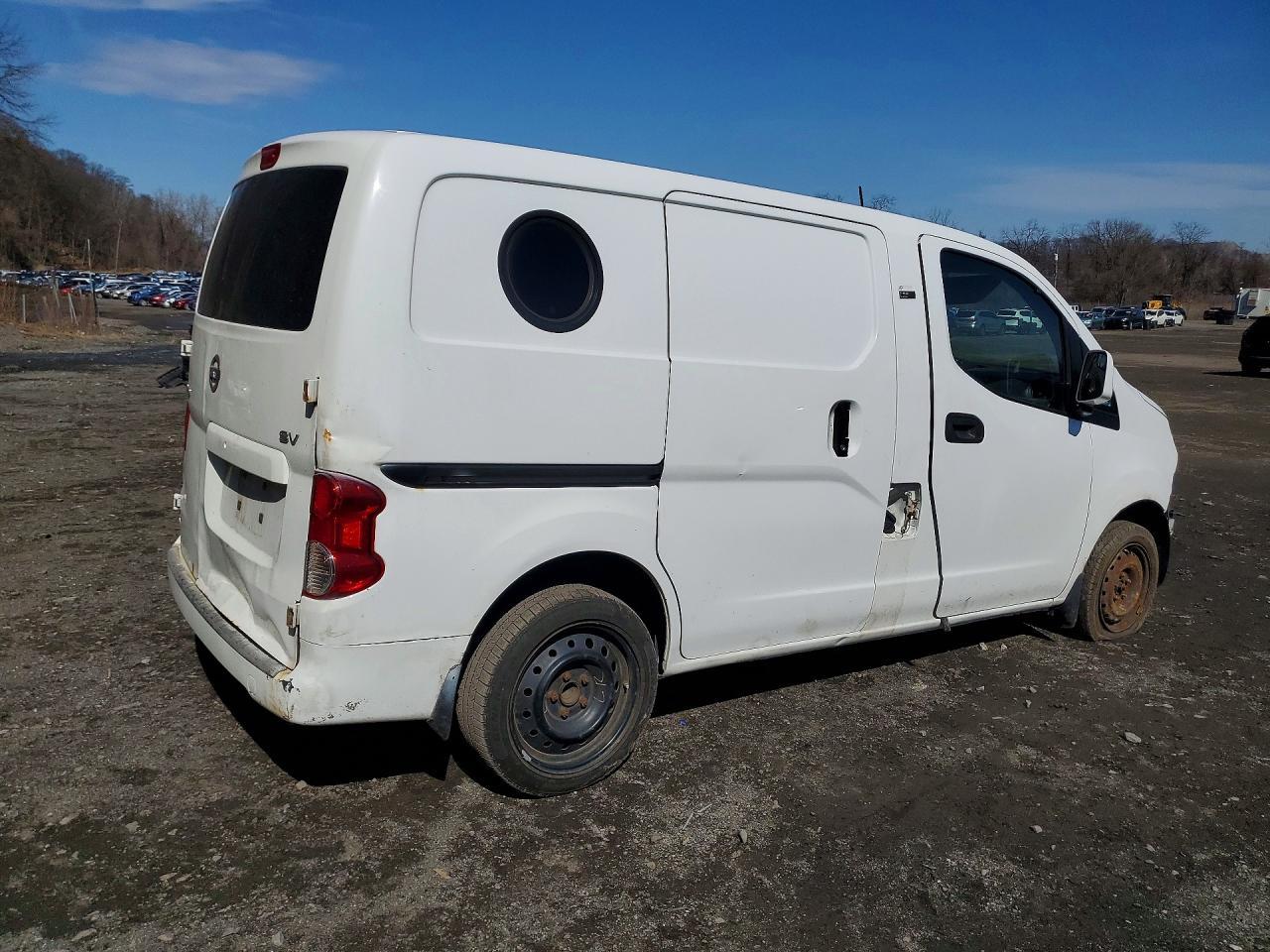 2017 Nissan NV200 SV