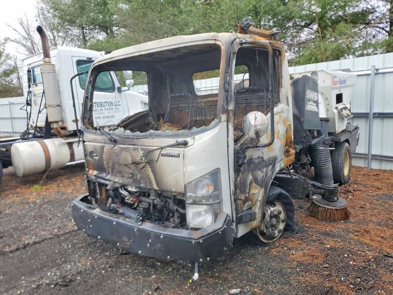2021 Isuzu NPR Sweeper Truck