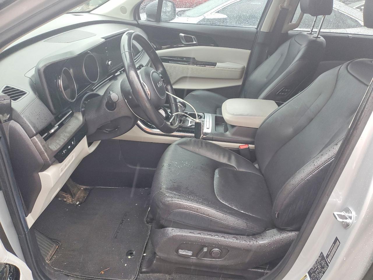 2022 KIA Carnival ex