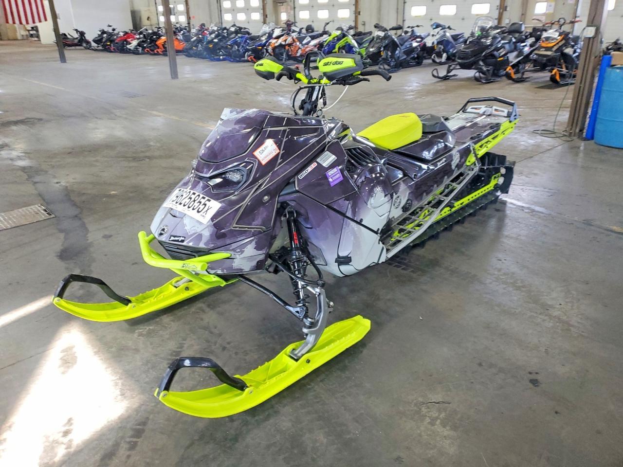 2023 Skidoo Summit Expert 165 TU