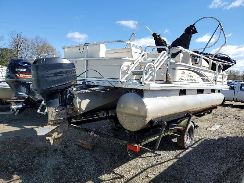 2005 Sun Tracker Boat-Boat