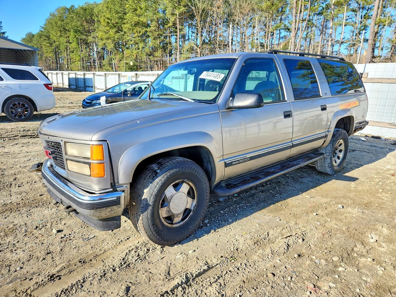 1999 GMC Suburban