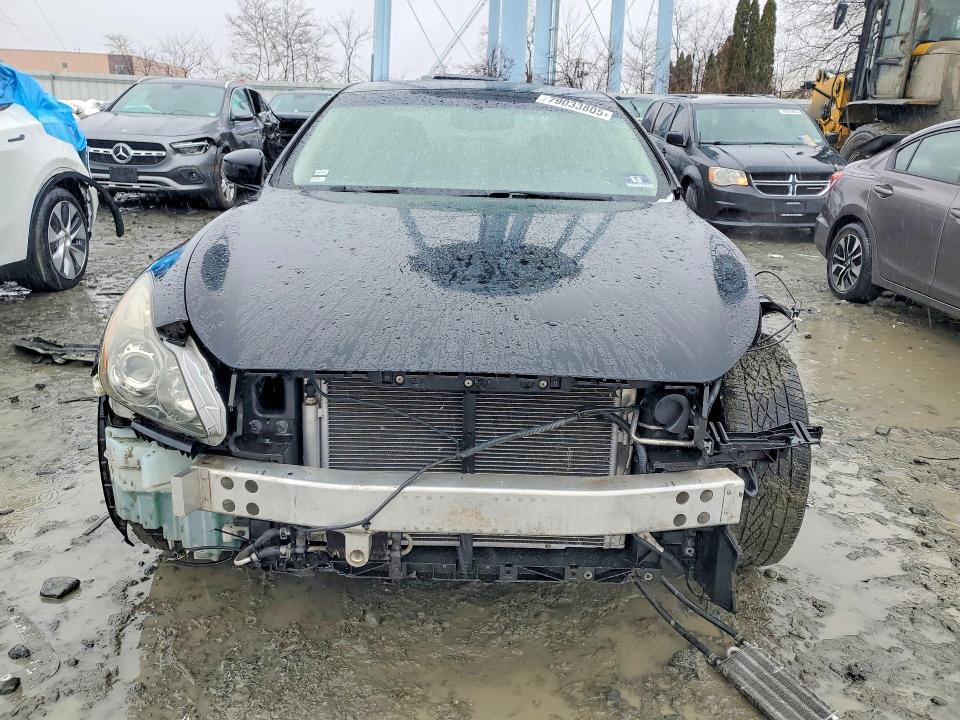 2011 Infiniti G37 Coupe x