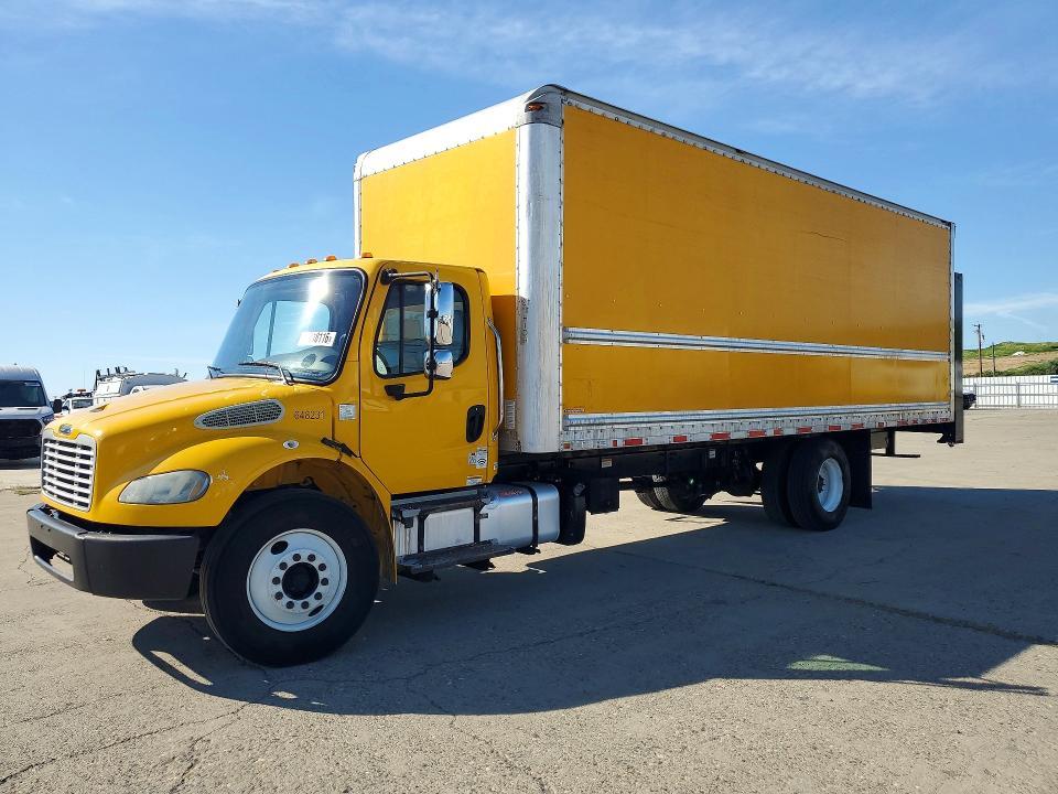 2013 Freightliner Business Class M2 BOX Truck