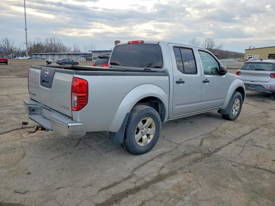 2012 Nissan Frontier s