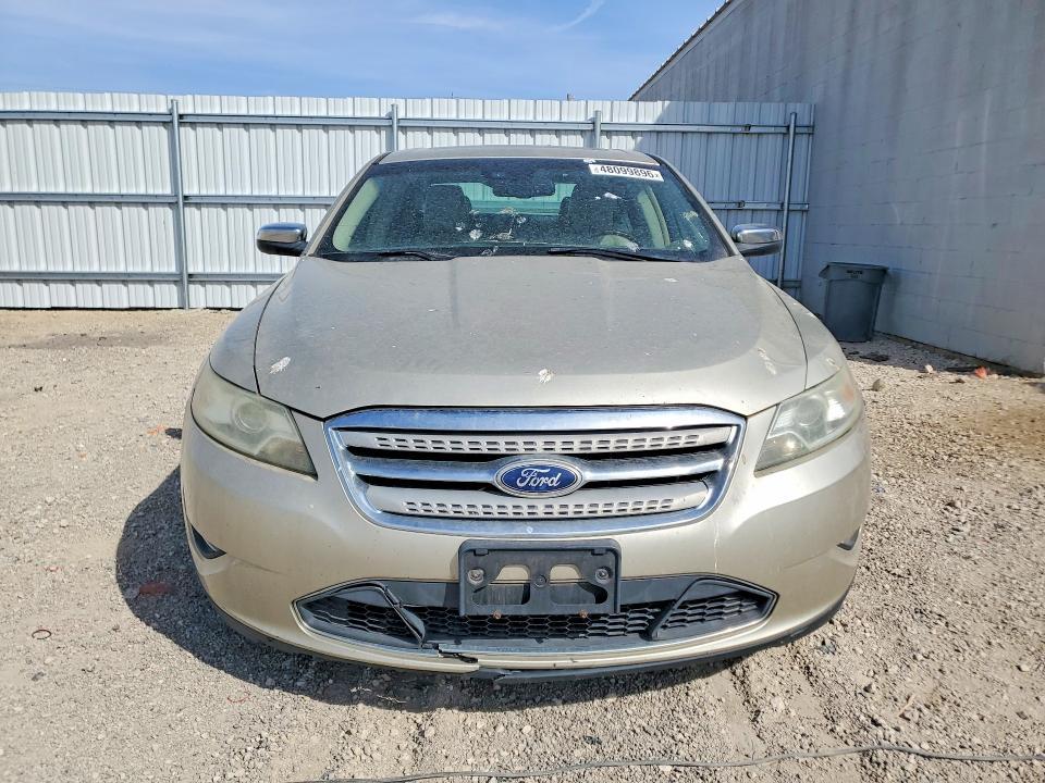 2011 Ford Taurus