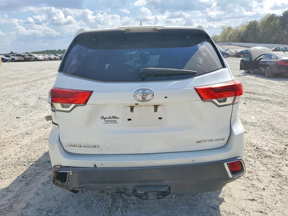 2018 Toyota Highlander Limited Platinum