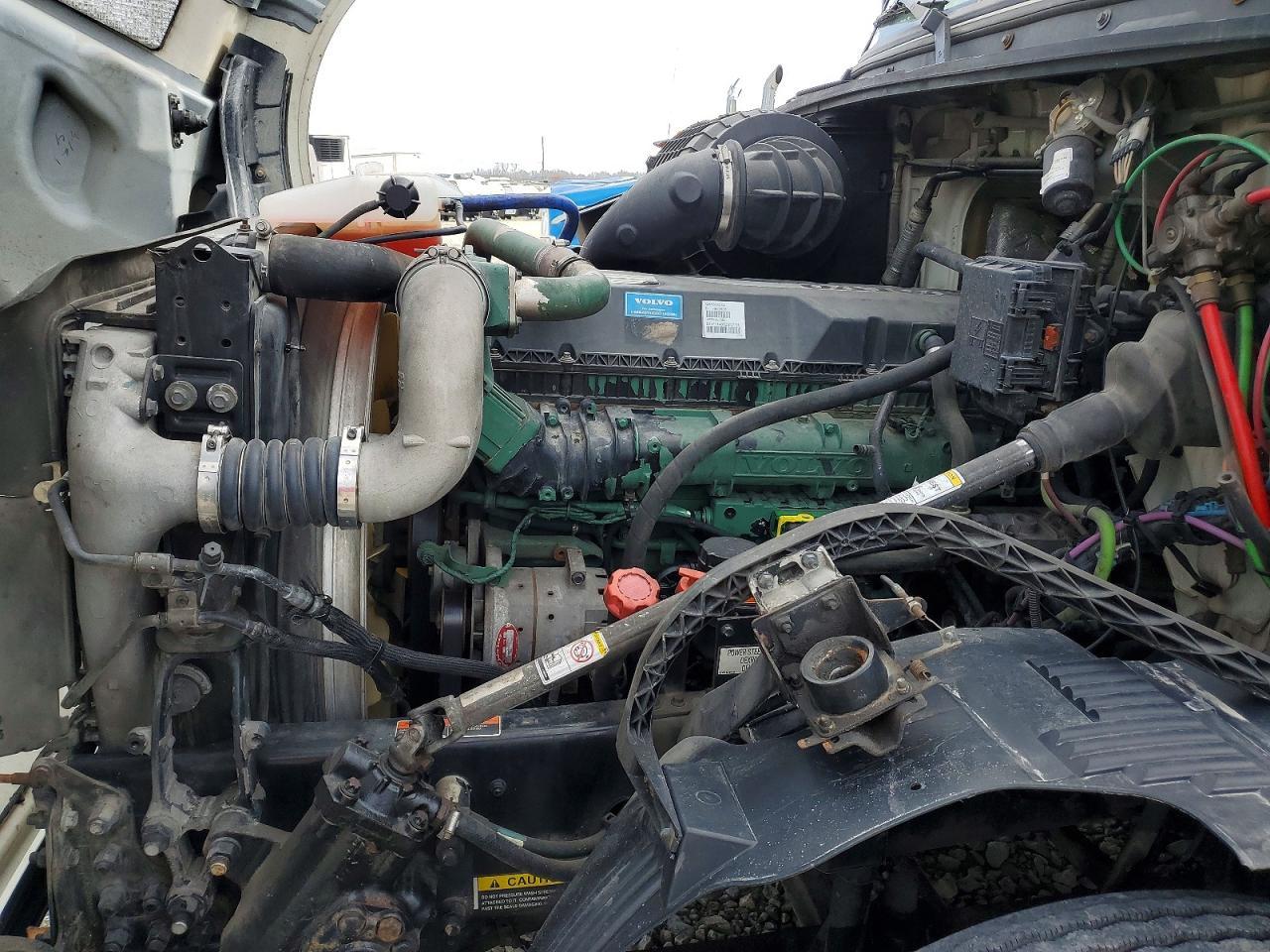 2017 Volvo VNL Semi Truck