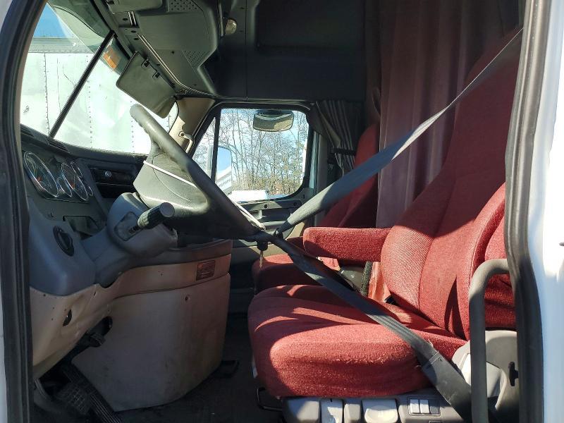 2018 Freigliner 2018 Freightliner Cascadia 125 Semi Truck