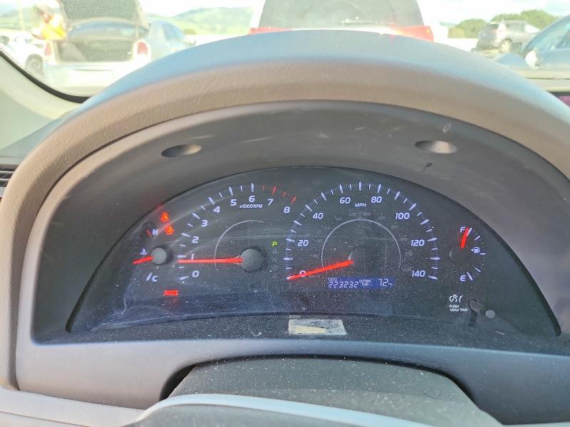 2011 Toyota Camry le