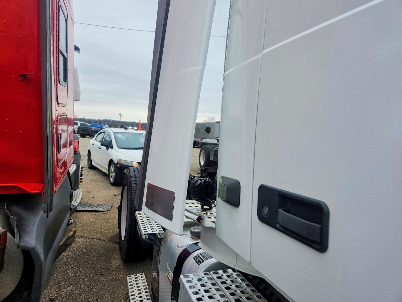 2017 Volvo VNL Semi Truck