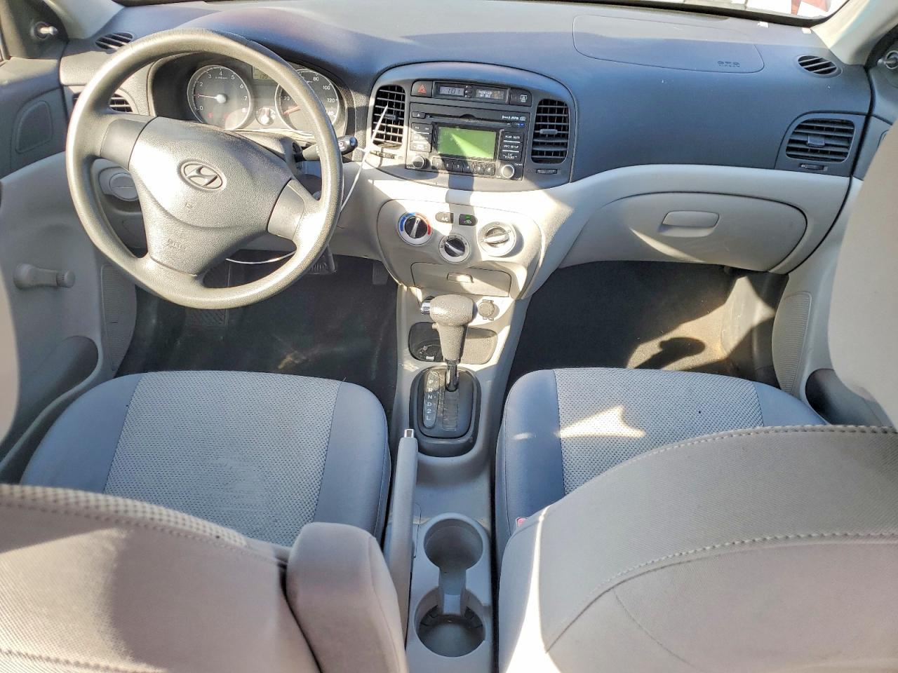 2010 Hyundai Accent gls