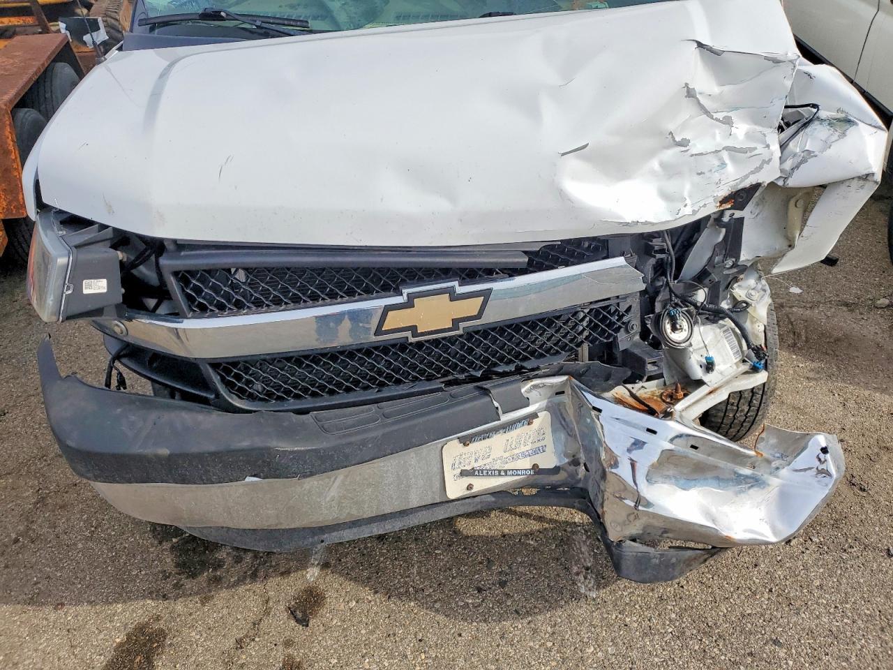 2017 Chevrolet Express Delivery Truck