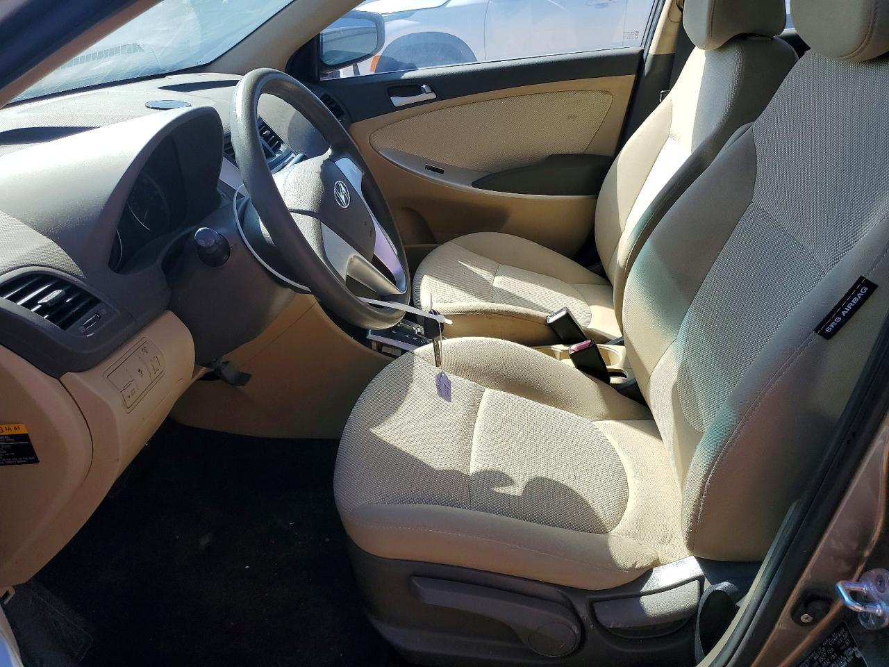 2012 Hyundai Accent gls