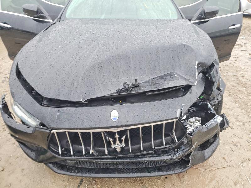 2018 Maserati Ghibli s