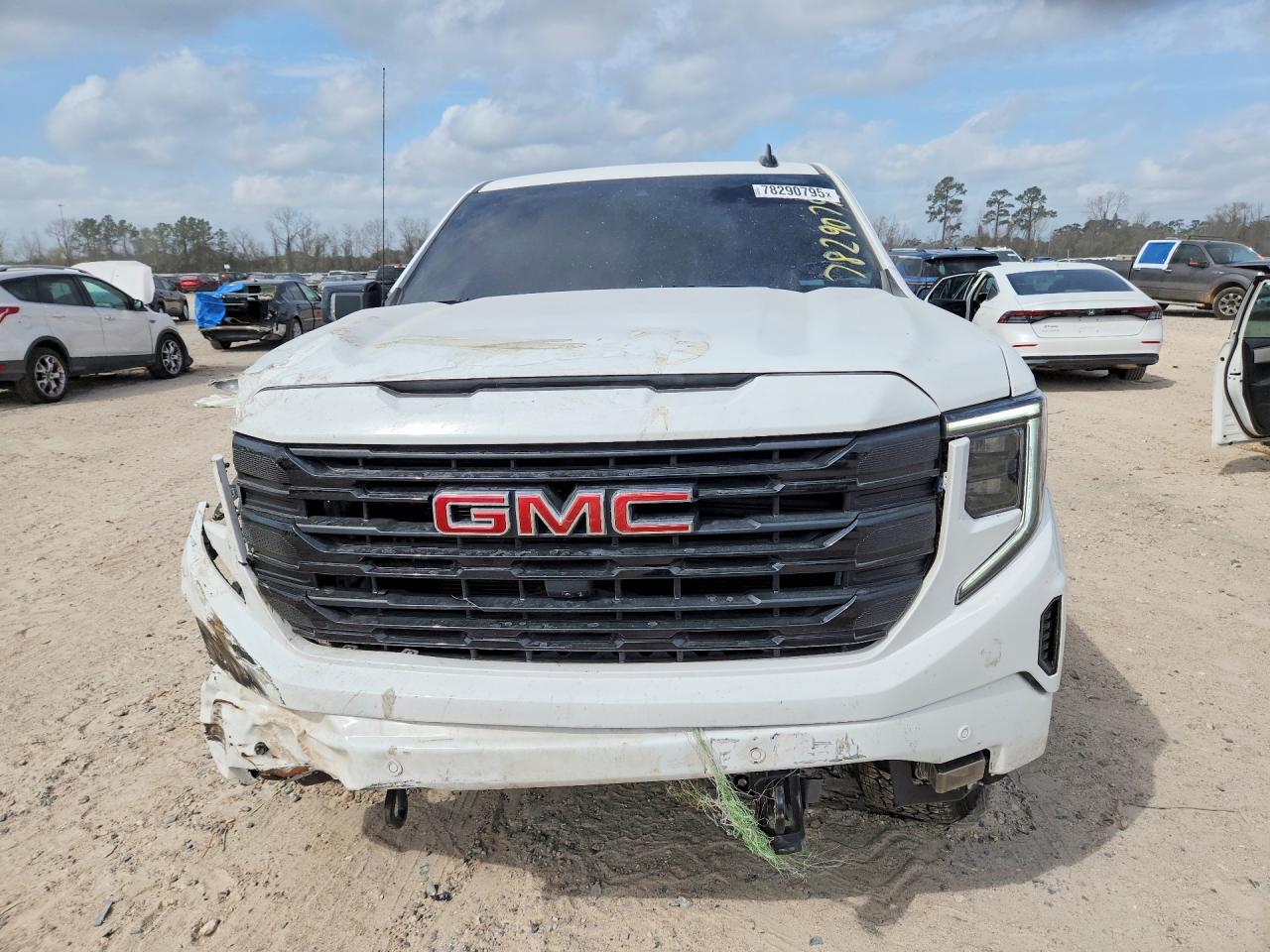 2025 GMC Sierra K1500 Elevation